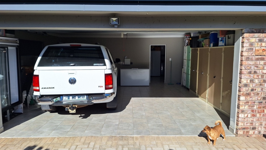 2 Bedroom Property for Sale in Dana Bay Western Cape